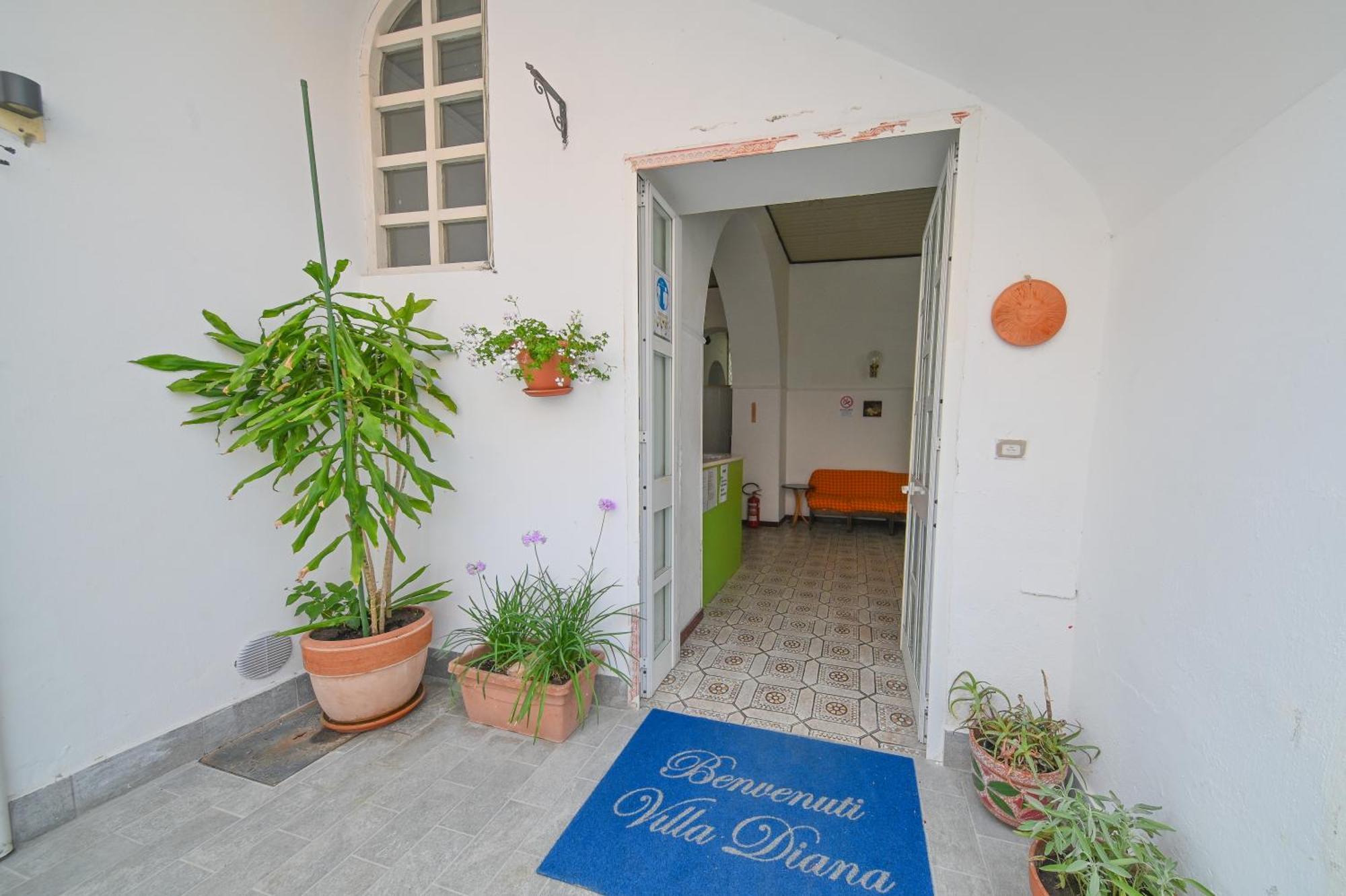 Villa Diana - Beach & Rooms Ischia Exterior photo